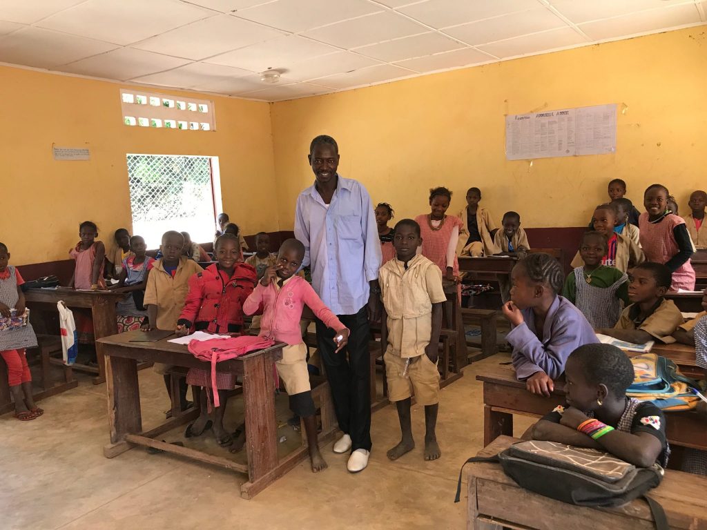 Lire la suite à propos de l’article Action de solidarité des élèves de l’école pour la Guinée