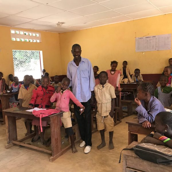 Action de solidarité des élèves de l’école pour la Guinée